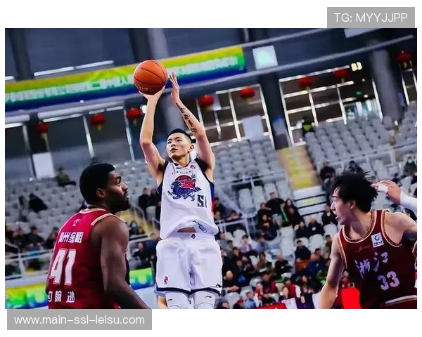 山东男篮89-88一分险胜浙江，陈林坚命中关键三分